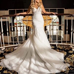 Essence of Australia Wedding Gown, size 10